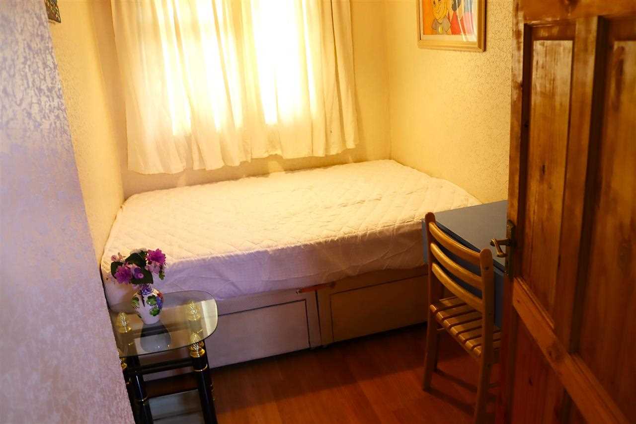 Flint Close - Picture 8