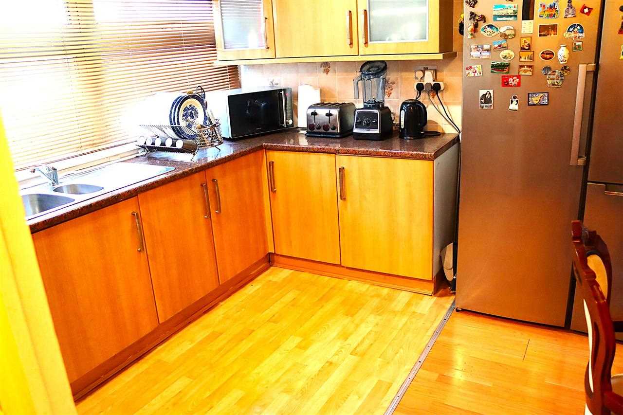 Flint Close - Picture 12