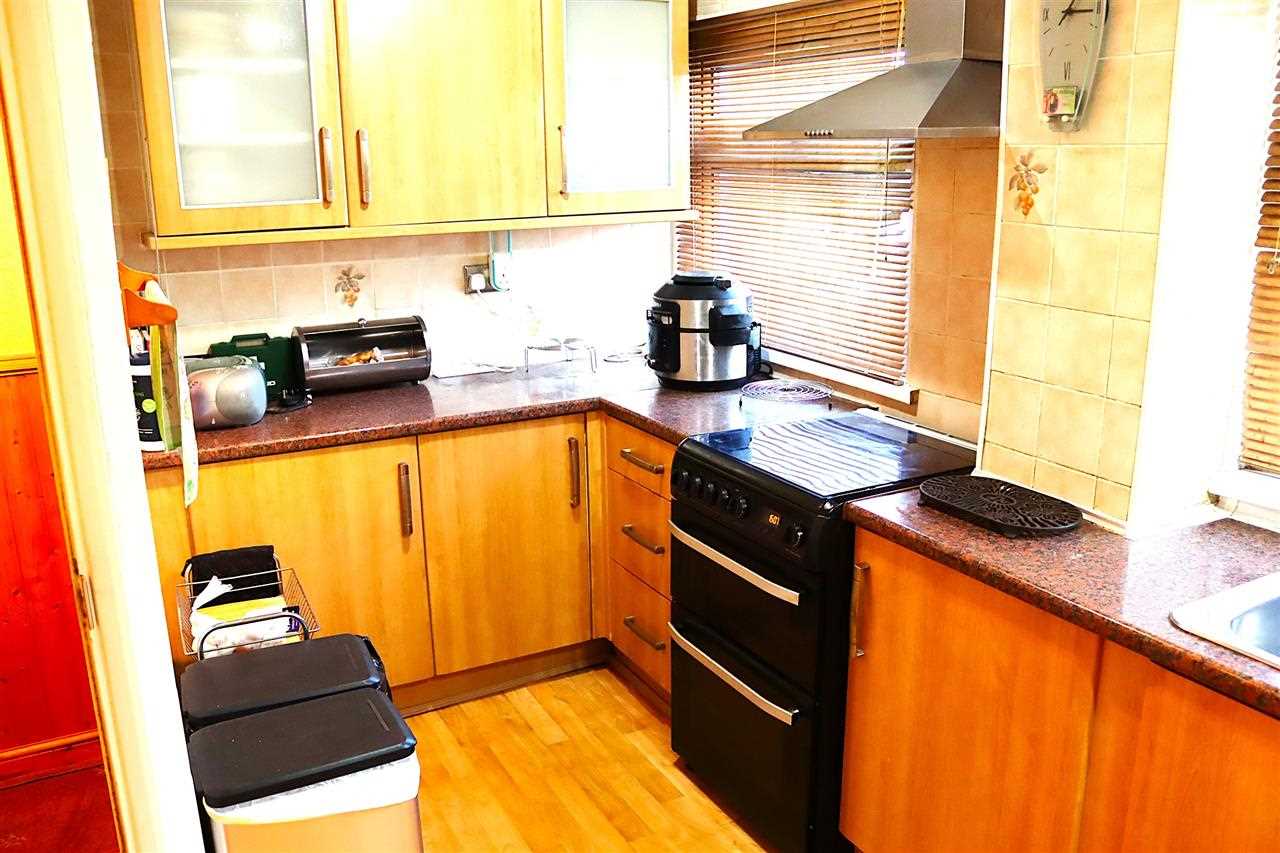 Flint Close - Picture 13