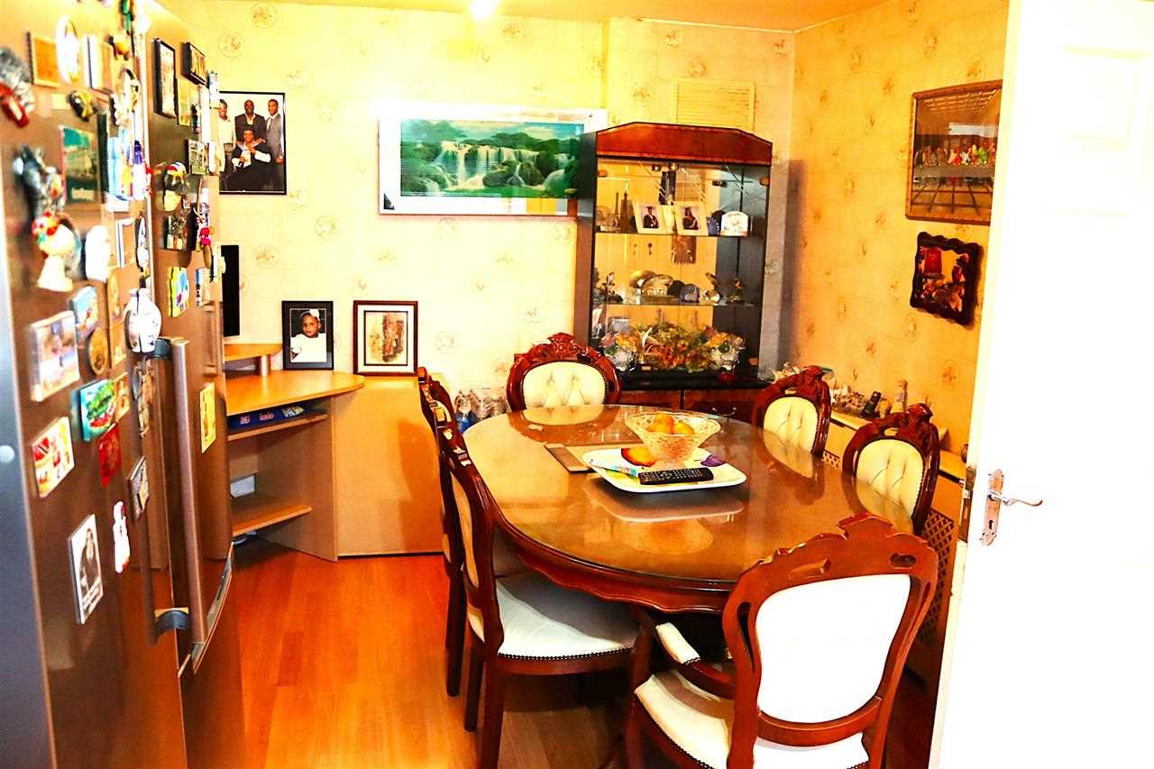 Flint Close - Picture 15