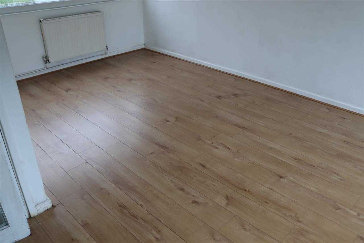 Thrales Close - Picture 12