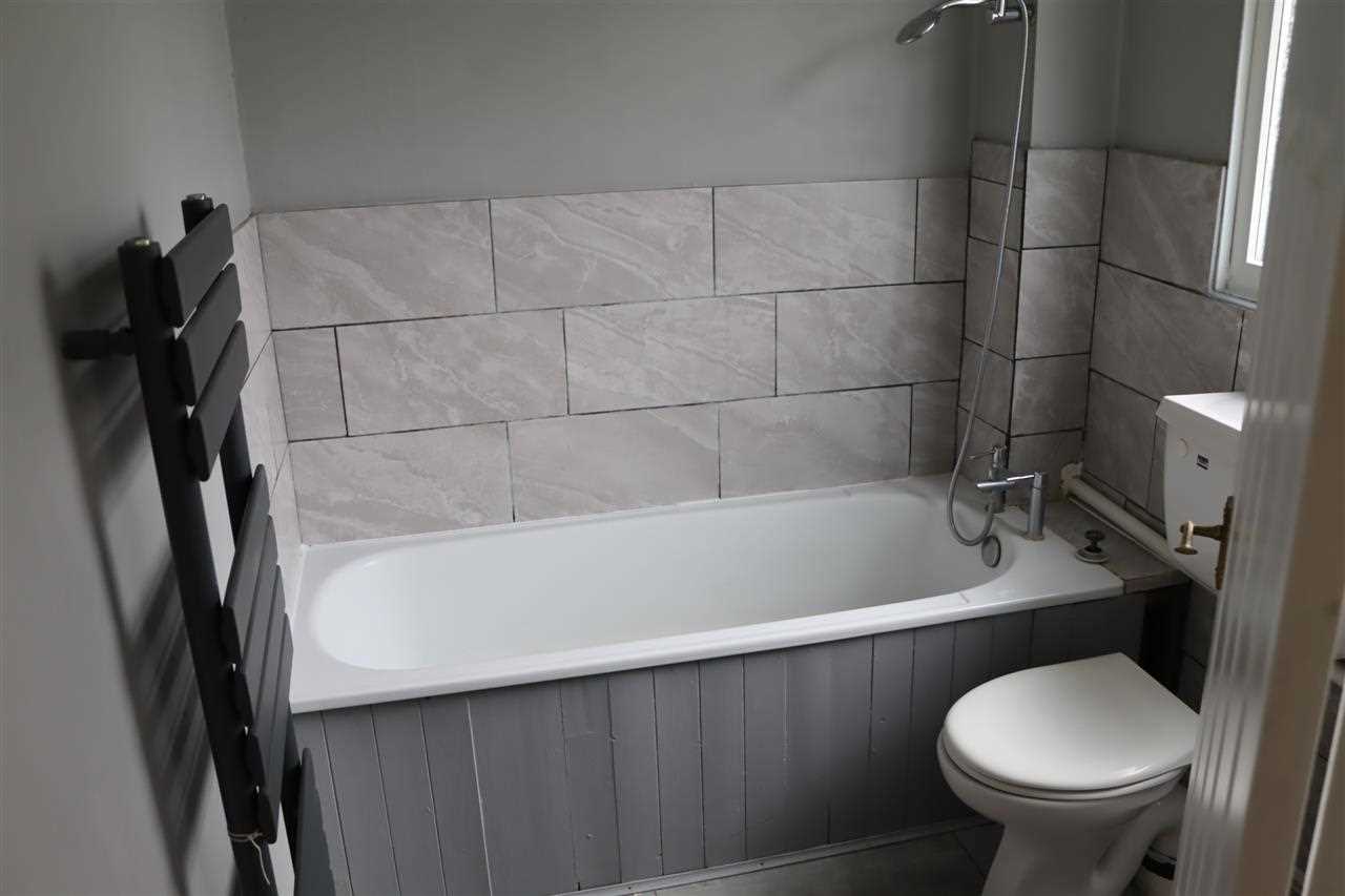 Thrales Close - Picture 13