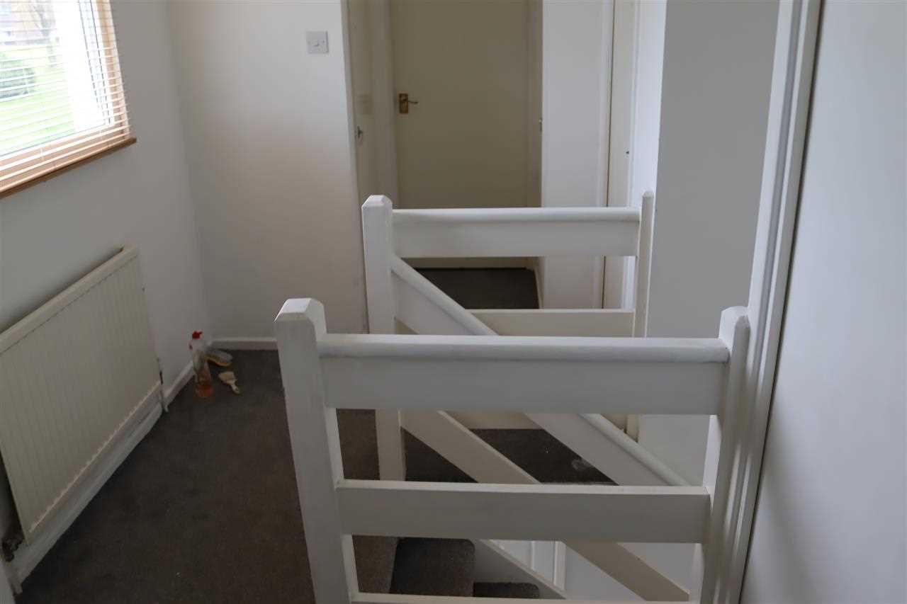 Thrales Close - Picture 15